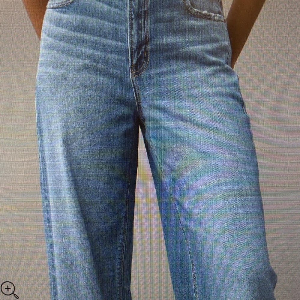 American Eagle Super High-Waisted Baggy Wide-Leg Jean Size 8 Short - Picture 5 of 5